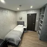 Park Avenue Hotel